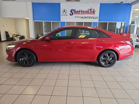 Used 2023 Hyundai Elantra Blue w/ Preferred Accessory Package FWD image 5