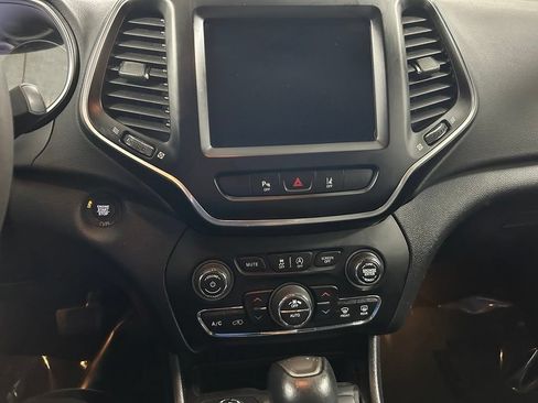 Used 2021 Jeep Cherokee Latitude Lux 80th Anniv w/ Quick Order Package 26U 80TH AWD/4WD image 19