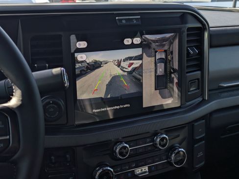 New 2026 Ford F250 Platinum w/ FX4 Off-Road Package image 26