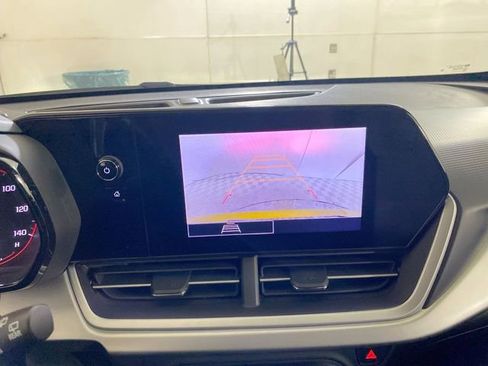 Used 2024 Chevrolet Trax RS w/ Driver Confidence Package image 41