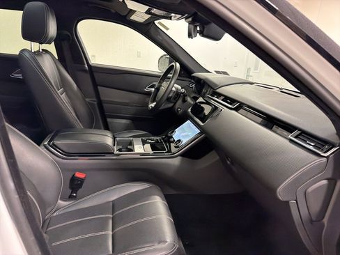 Used 2020 Land Rover Range Rover Velar S image 25