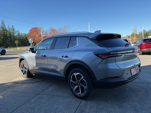 New 2026 Chevrolet Equinox EV LT image 5