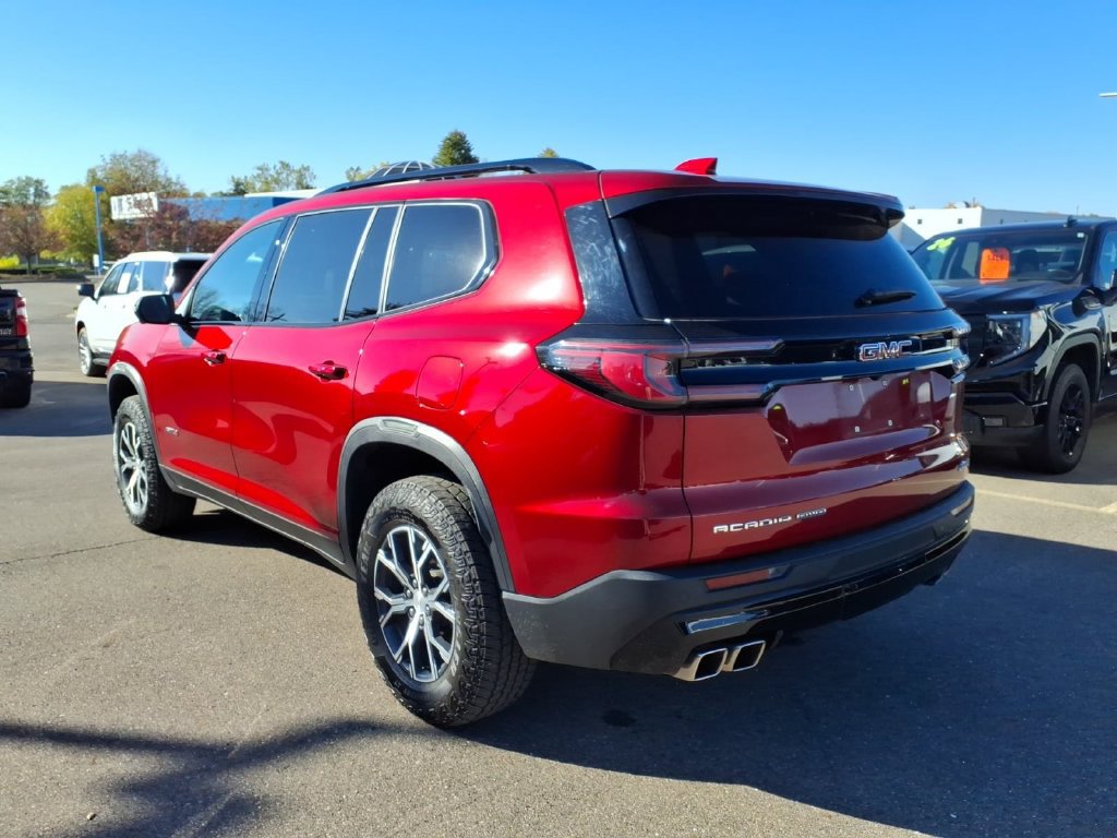 Used 2024 GMC Acadia AT4 w/ Luxury Package AWD/4WD image 7