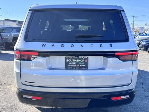Used 2022 Jeep Wagoneer Series I image 6
