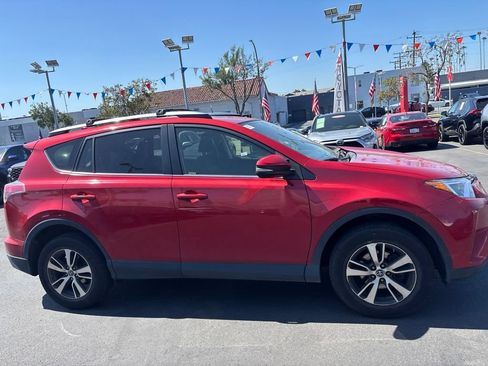 Used 2017 Toyota RAV4 XLE w/ All Weather Liner Package AWD/4WD image 4