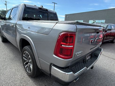 Used 2025 RAM 1500 Limited AWD/4WD image 10