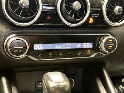 Used 2020 Nissan Sentra SR w/ Electronics Package image 10