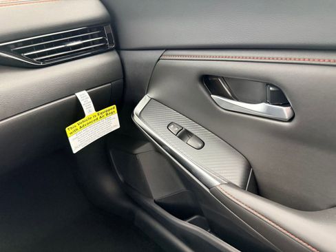 New 2025 Nissan Sentra SR image 23