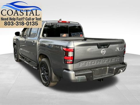Used 2025 Nissan Frontier SV w/ SV Convenience Package RWD image 10