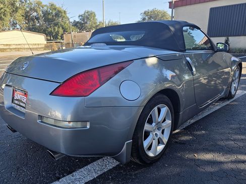 Used 2005 Nissan 350Z Touring image 6