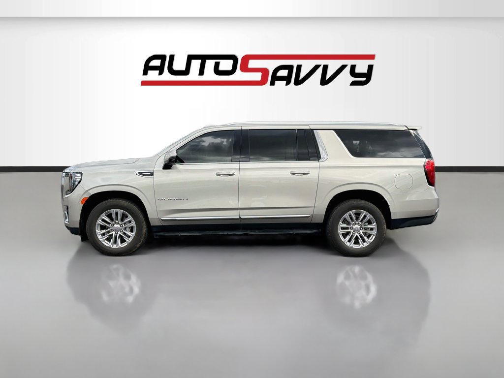 Used 2023 GMC Yukon XL SLT w/ SLT Premium Package AWD/4WD image 4