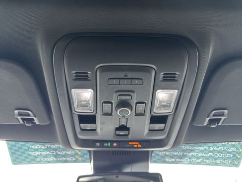 Used 2024 GMC Yukon AT4 w/ AT4 Premium Package AWD/4WD image 24