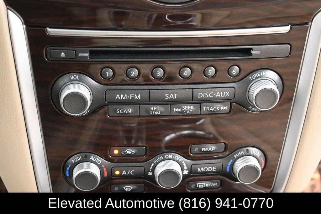 Used 2014 Nissan Pathfinder Platinum w/ Platinum Premium Package AWD/4WD image 33