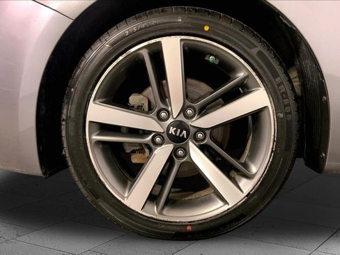 Used 2017 Kia Forte EX FWD image 9
