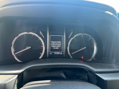 Used 2022 Toyota 4Runner TRD Off-Road Premium AWD/4WD image 10