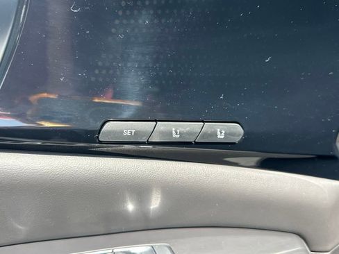 New 2025 Kia Carnival SX Prestige image 12