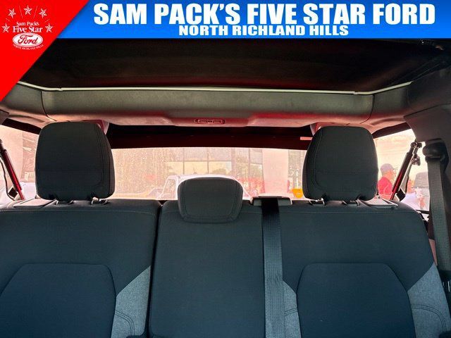 Used 2022 Ford Bronco 4-Door AWD/4WD image 13