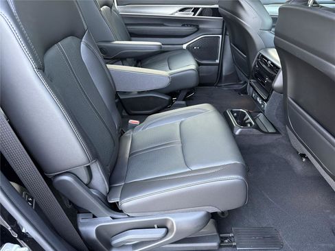 New 2026 Jeep Grand Wagoneer 4WD image 13