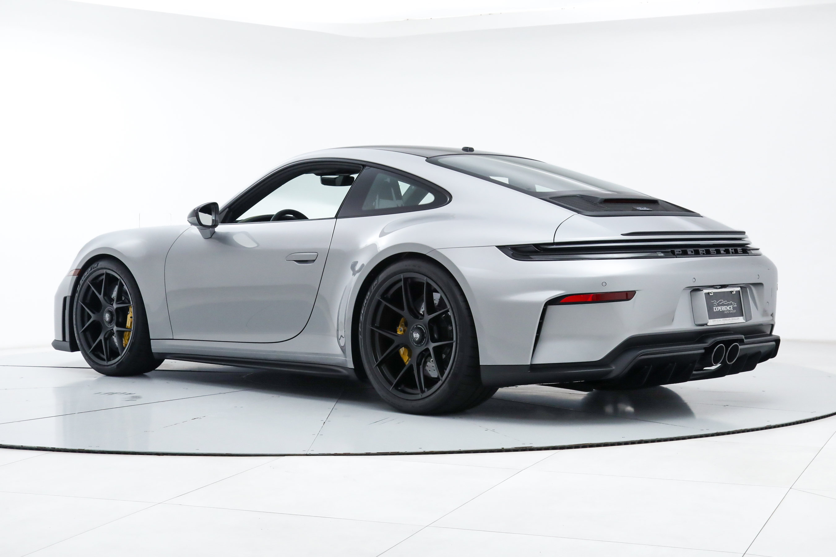 Used 2026 Porsche 911 GT3 RWD image 3