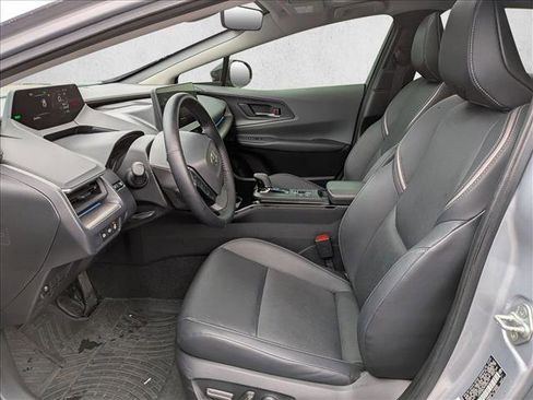 Certified 2023 Toyota Prius XLE image 17