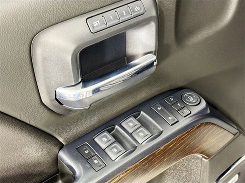 Used 2019 GMC Sierra 3500 Denali image 17