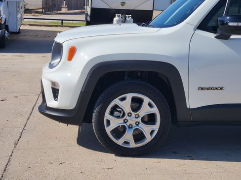 Used 2023 Jeep Renegade Limited AWD/4WD image 10