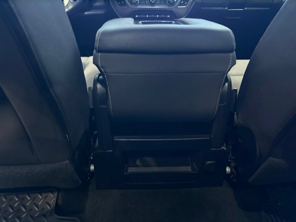 Used 2018 Chevrolet Silverado 1500 LT w/ All Star Edition AWD/4WD image 21