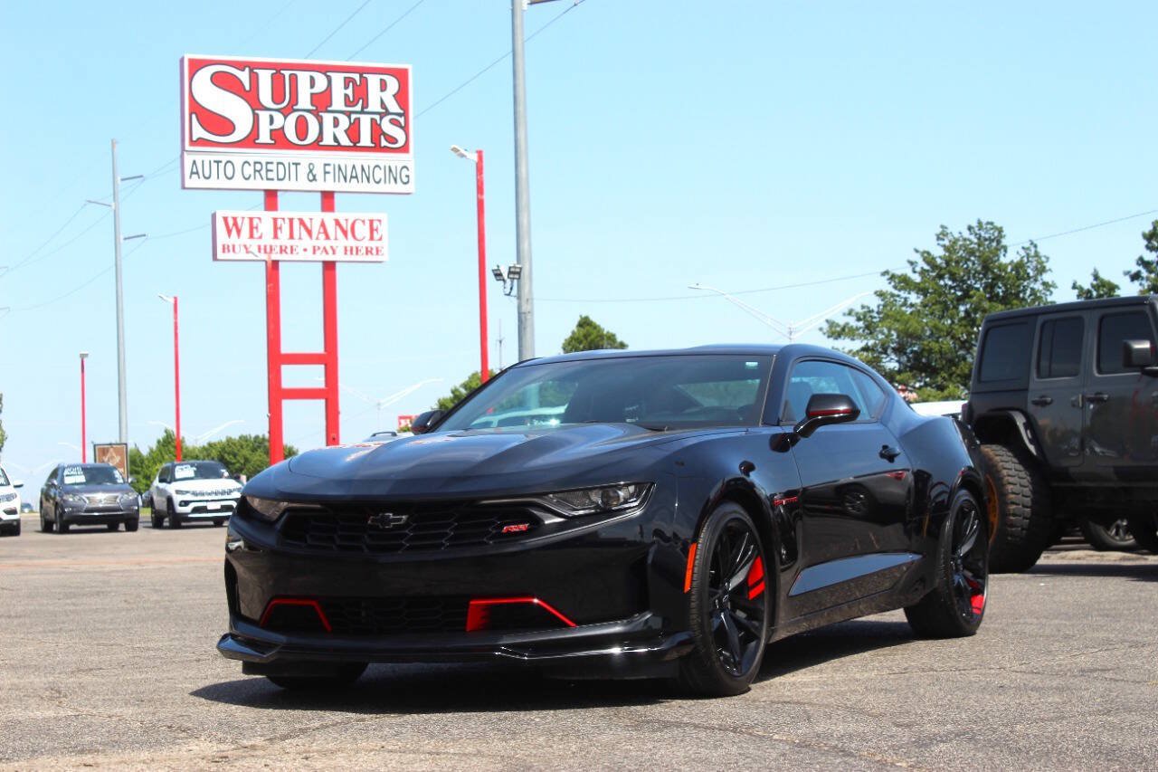 Used 2020 Chevrolet Camaro LT w/ Redline Edition RWD image 7