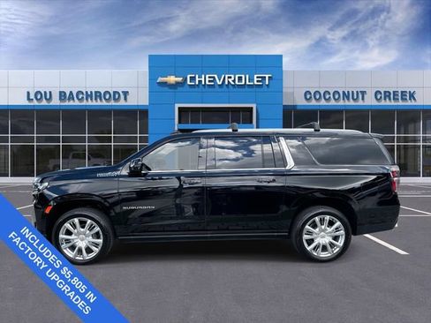 Used 2024 Chevrolet Suburban High Country AWD/4WD image 5