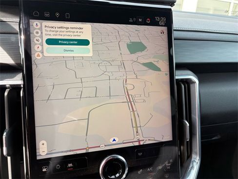 Used 2025 GMC Acadia Elevation image 12