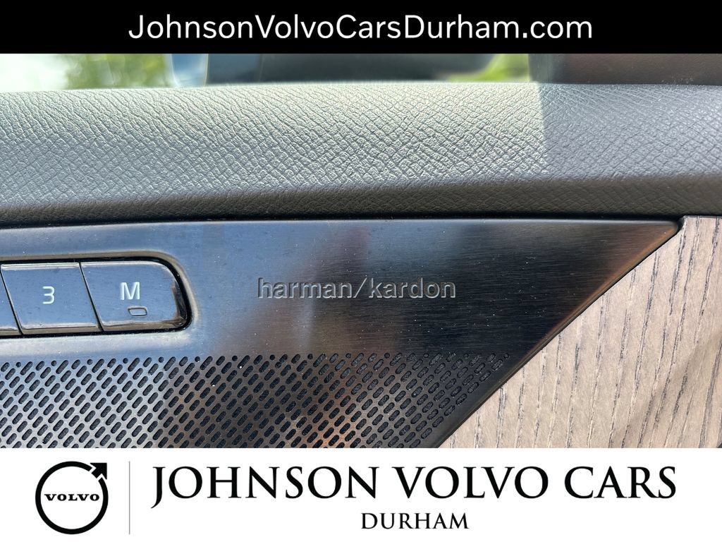 Used 2023 Volvo XC90 B6 Plus w/ Protection Package Premier AWD/4WD image 18