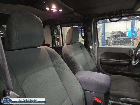 Used 2021 Jeep Gladiator Sport AWD/4WD image 20