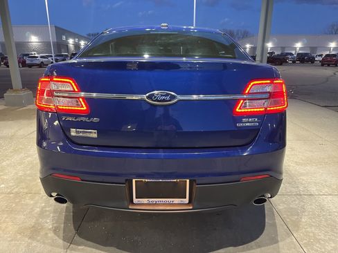 Used 2014 Ford Taurus SEL image 6