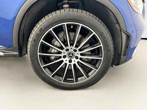 Used 2023 Mercedes-Benz GLC 300 4MATIC Coupe image 30