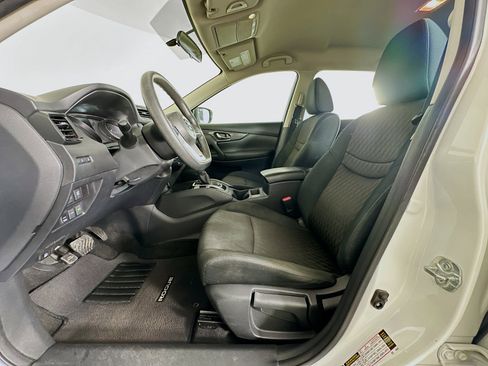 Used 2017 Nissan Rogue S image 13