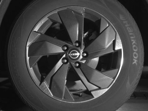 Used 2025 Nissan Rogue SV AWD/4WD image 14