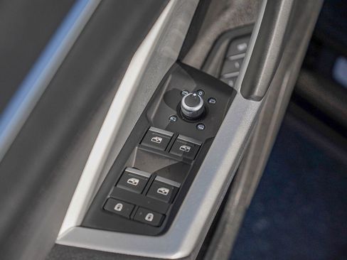 Certified 2025 Audi Q3 2.0T Premium Plus w/ Premium Plus Package image 21