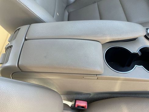 Used 2013 Mercedes-Benz C 300 4MATIC Sedan image 28