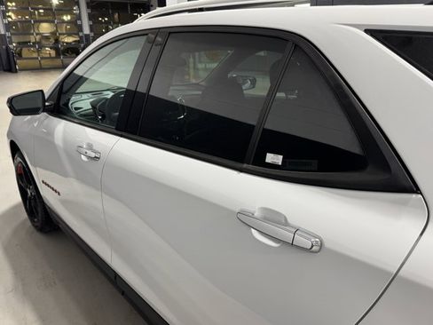 Used 2020 Chevrolet Equinox Premier w/ Premier Redline Edition image 19