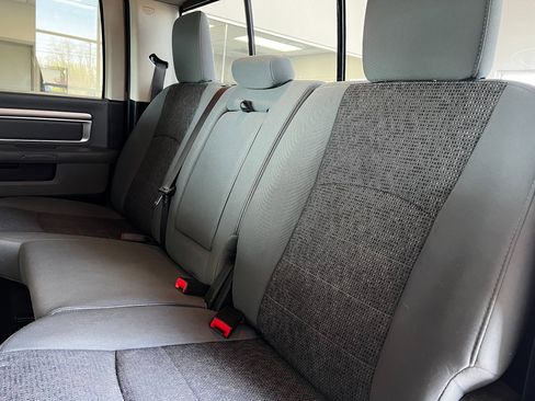 Used 2018 RAM 1500 Big Horn AWD/4WD image 25