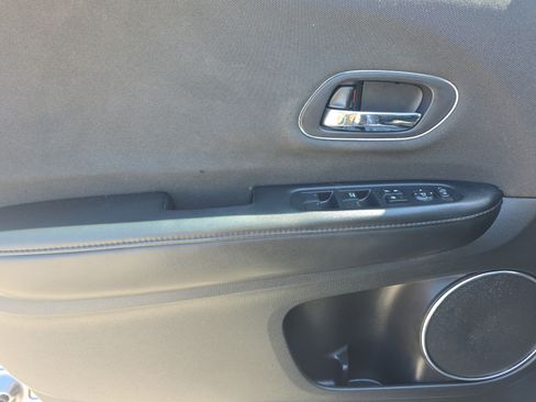 Used 2019 Honda HR-V EX image 21