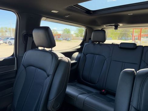 New 2026 Jeep Grand Wagoneer Limited AWD/4WD image 44
