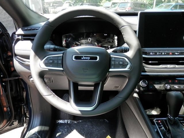 New 2026 Jeep Compass Limited w/ Sun, Sound & Navigation Group AWD/4WD image 19