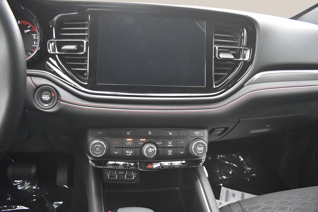 Used 2025 Dodge Durango GT w/ Blacktop Package RWD image 44