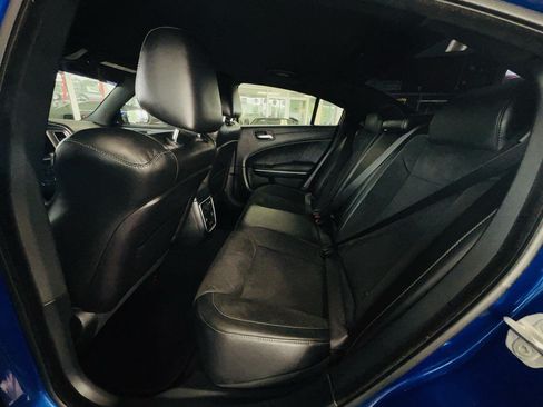 Used 2022 Dodge Charger Scat Pack w/ Dynamics Package RWD image 34