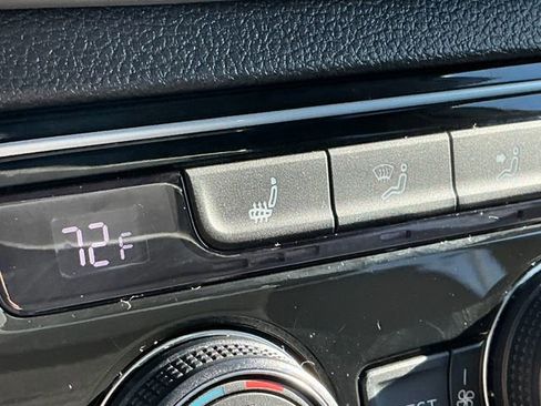 Certified 2023 Volkswagen Atlas SEL image 30