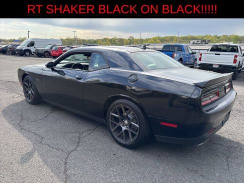Used 2016 Dodge Challenger R/T image 6