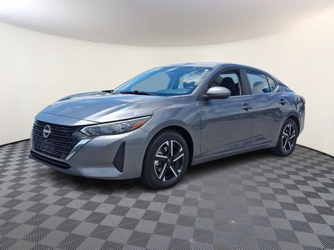Used 2024 Nissan Sentra SV FWD image 3