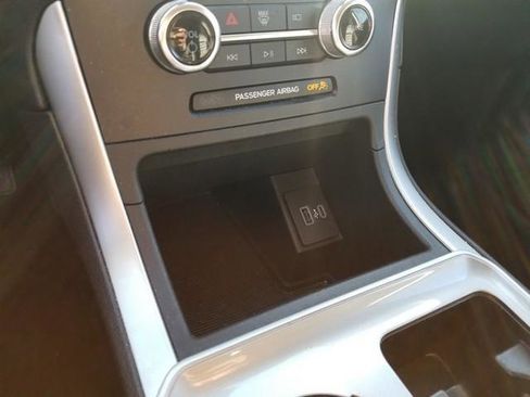 Certified 2024 Ford Edge SEL image 20