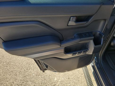 Used 2025 Toyota 4Runner SR5 image 9